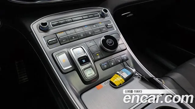 Hyundai Santafe Бензин 2.5T 2WD — Фото автомобиля 4