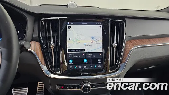 Вольво S60 S60 третьего поколения B5 Ultimate Bright — Фото автомобиля 14