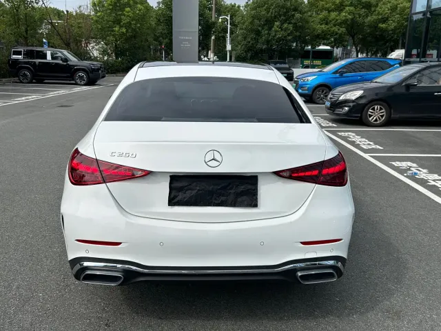 Mercedes-Benz C-Class — Фото автомобиля 18