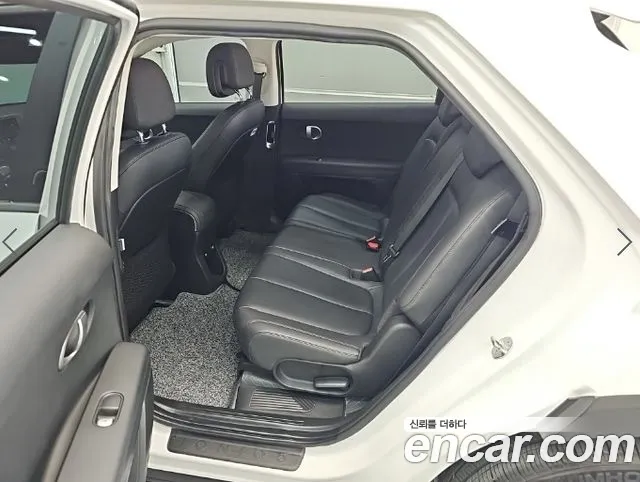 Hyundai Ioniq 5 — Фото автомобиля 12