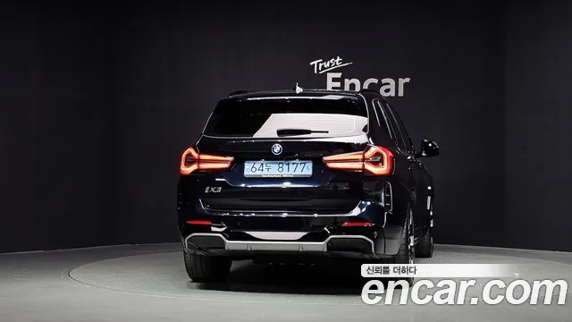BMW iX3 G08 (2020–2024) — Фото автомобиля 4