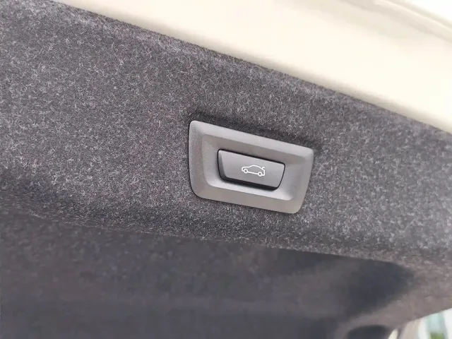 BMW 5 Series — Фото автомобиля 17