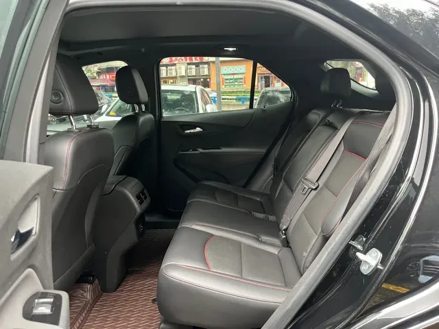 Chevrolet Equinox — Фото автомобиля 10