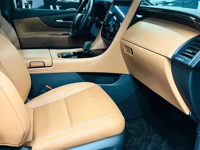 Toyota Alphard — Фото автомобиля 8