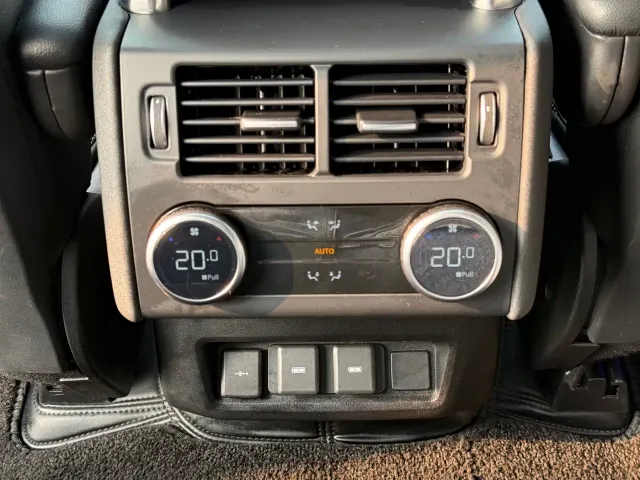 Land Rover Discovery — Фото автомобиля 13