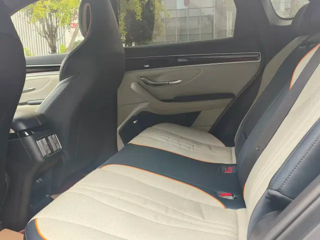 BYD Song PLUS — Фото автомобиля 6