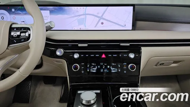 Genesis G80 Бензин 2.5 турбо 2WD — Фото автомобиля 13