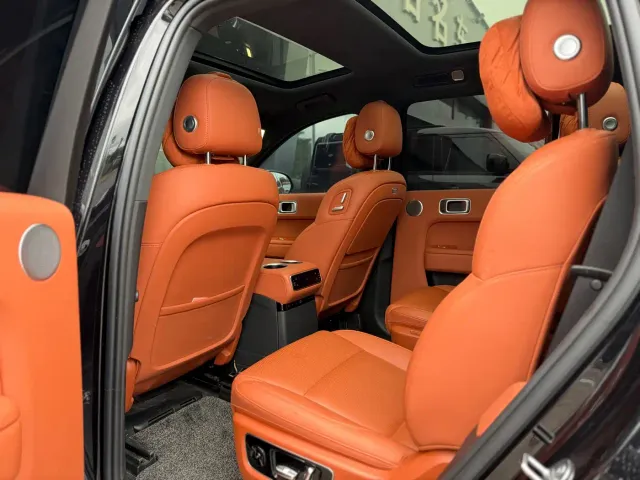 Li Auto L8 — Фото автомобиля 8