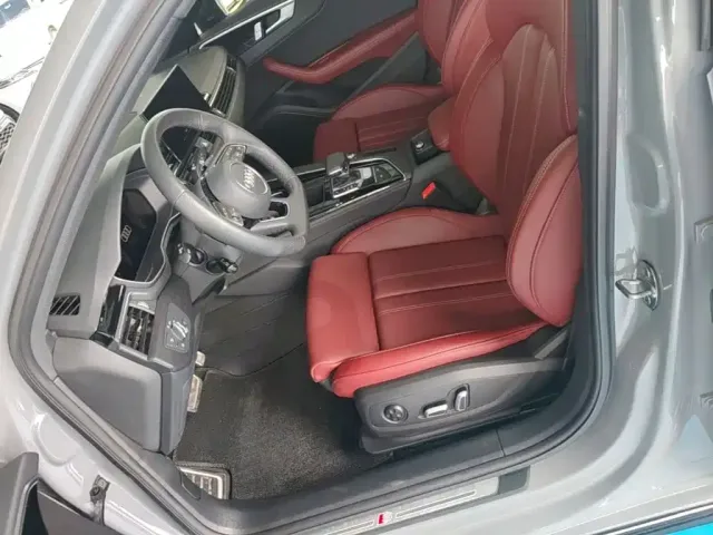 Audi Audi A4L 2024 40 TFSI Luxury Dynamic — Фото автомобиля 14