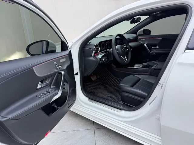 Mercedes-Benz A-Class — Фото автомобиля 7