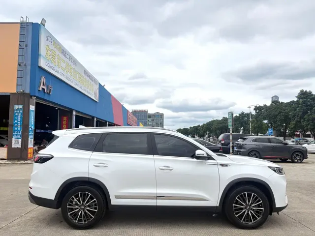 Chery Tiggo 8 PLUS — Фото автомобиля 8