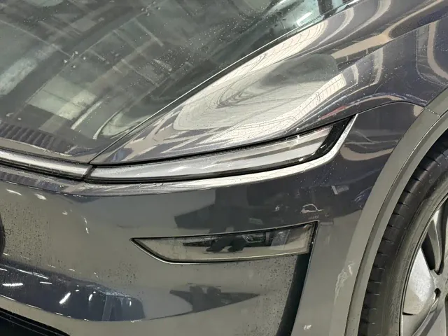 Tesla Model Y — Фото автомобиля 19