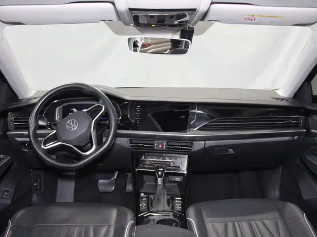 Volkswagen Passat — Фото автомобиля 9