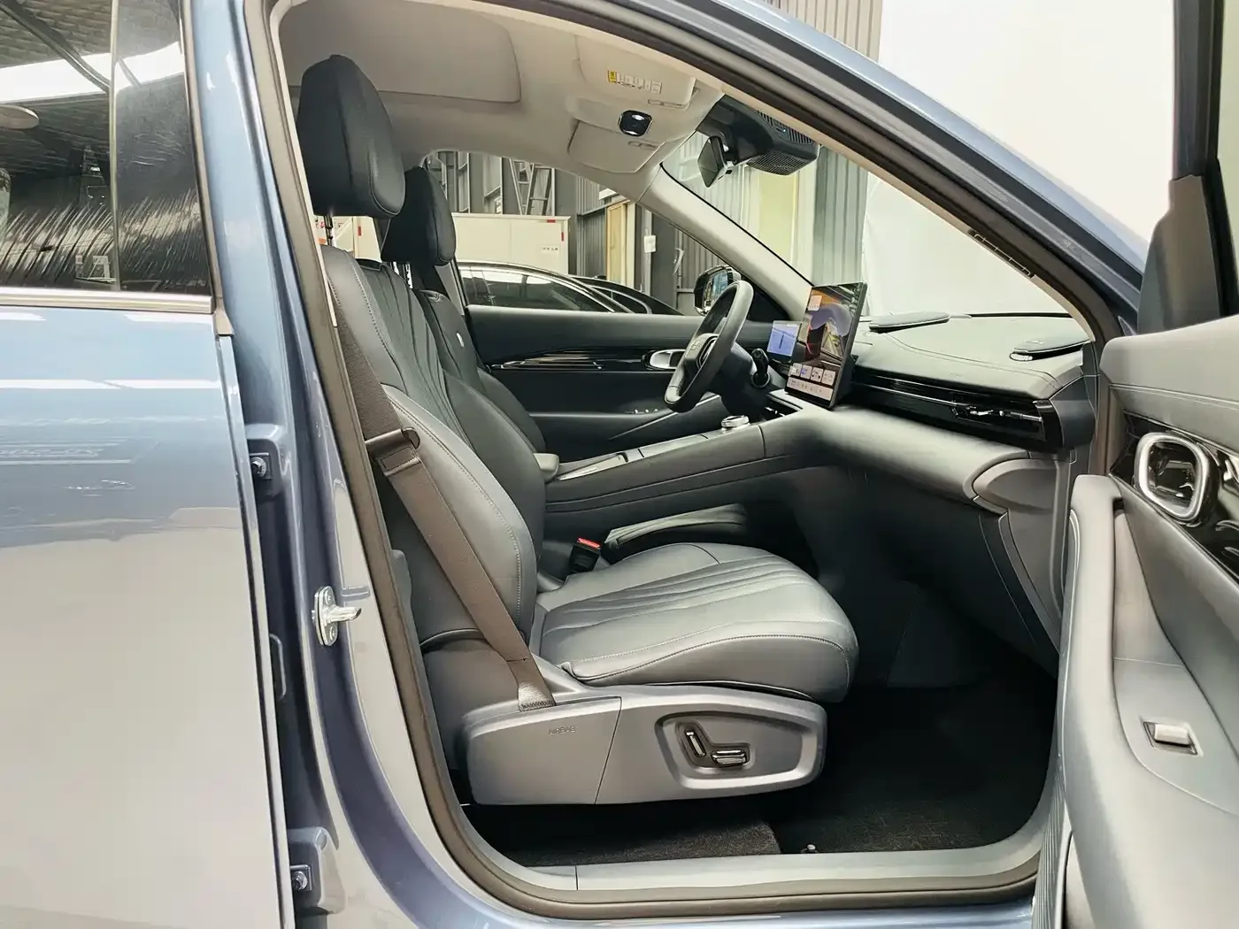 Geely Galaxy Galaxy E5 2026 Model 530km Explorer Edition — Фото автомобиля 22