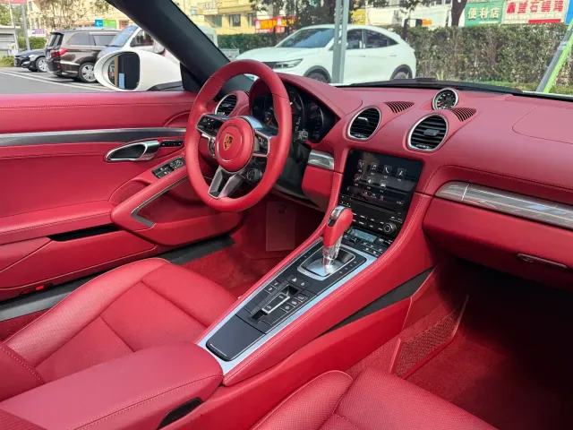 Porsche 718 — Фото автомобиля 13