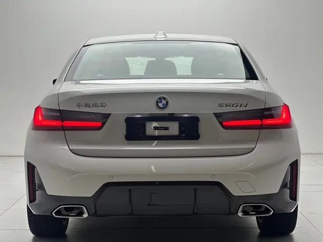 BMW 3 Series — Фото автомобиля 8