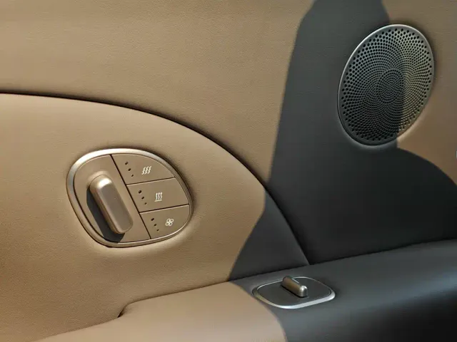 IM Motors LS6 — Фото автомобиля 17