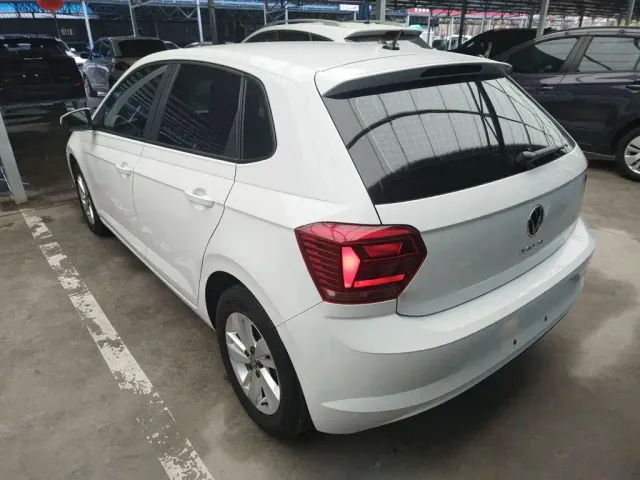 Volkswagen Polo — Фото автомобиля 22