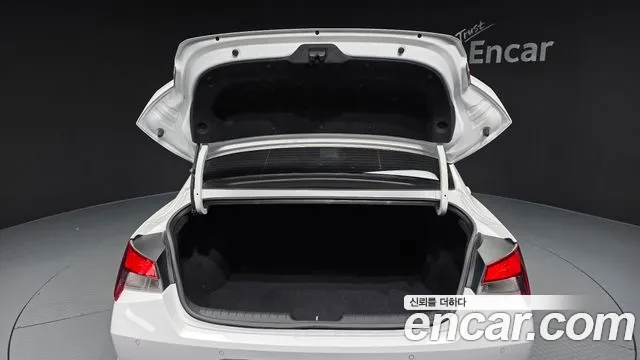 Hyundai Avante CN7 — Фото автомобиля 26