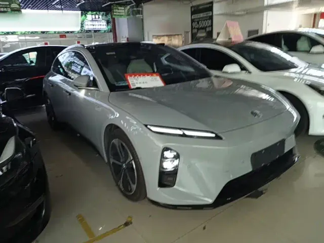 Nio ET5 Touring — Фото автомобиля 3