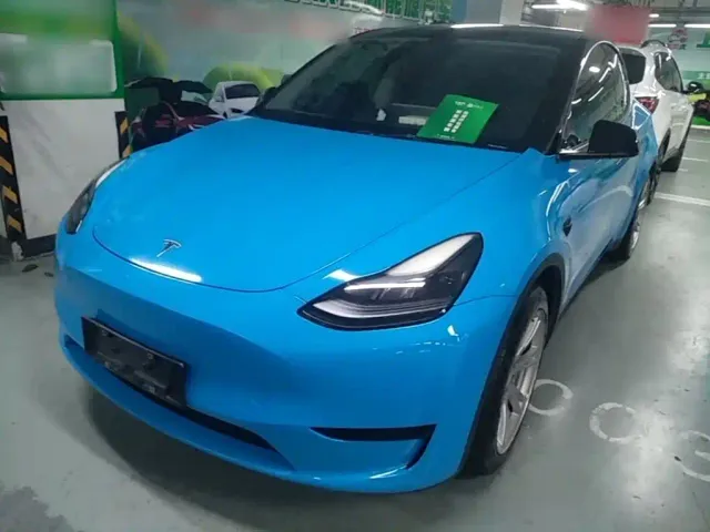 Фотография автомобиля — Tesla Model Y