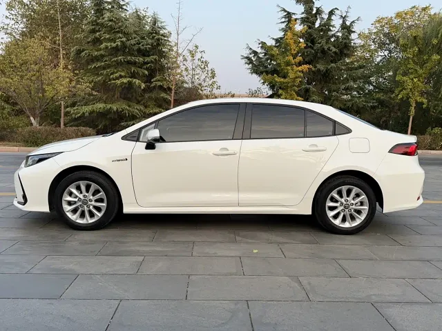 Toyota Corolla — Фото автомобиля 8