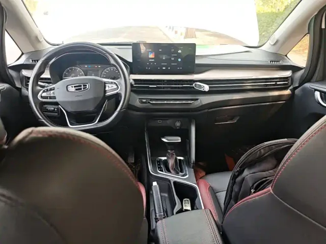Geely Vision X3 — Фото автомобиля 9