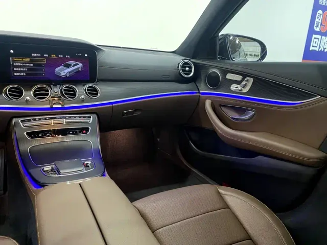 Mercedes-Benz E-Class — Фото автомобиля 18
