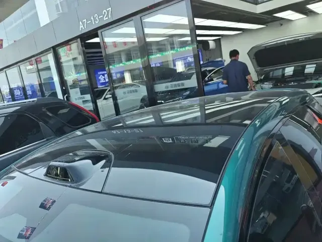 Denza Denza Z9GT 2026 Model Flash Charge Flagship Edition — Фото автомобиля 9