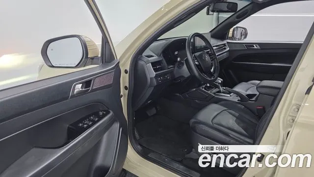 KG_Mobility_Ssangyong Rexton Новый Rexton Sport Khan Дизель 2.2 4WD — Фото автомобиля 9