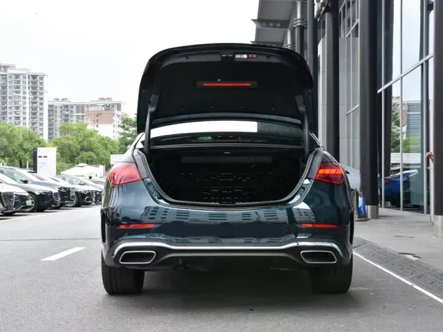 Mercedes-Benz C-Class — Фото автомобиля 10