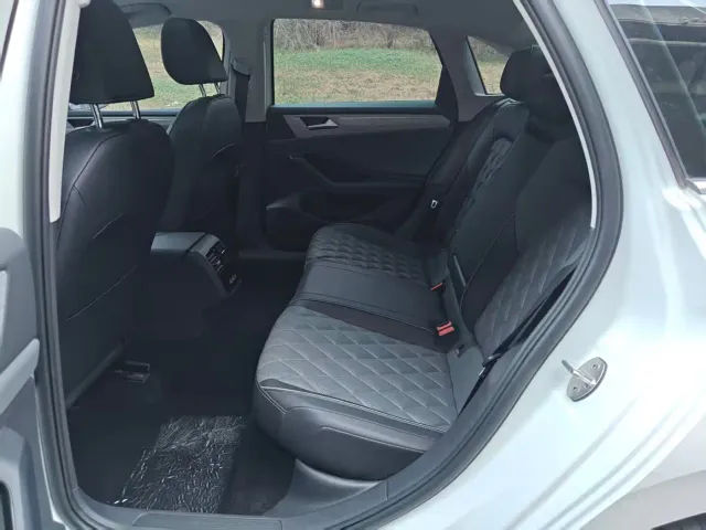 Volkswagen Sagitar — Фото автомобиля 8