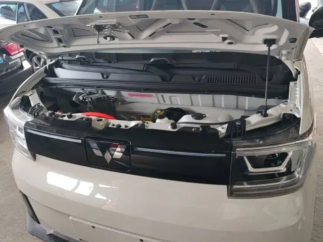 Wuling Hongguang Mini EV — Фото автомобиля 19