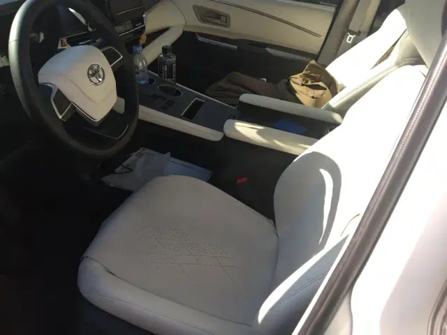 Toyota Sienna — Фото автомобиля 9