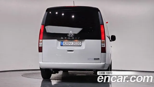 Hyundai Staria Staria Карго 5 мест — Фото автомобиля 4