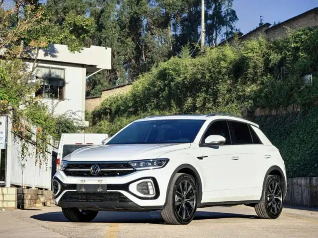 Фотография автомобиля — Volkswagen T-Roc