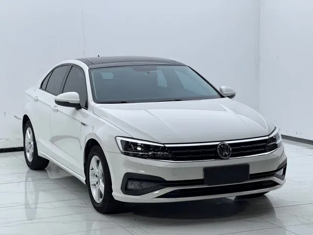 Фотография автомобиля — Volkswagen Lamando