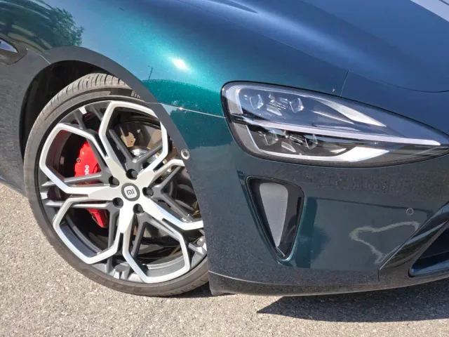 Xiaomi SU7 — Фото автомобиля 13
