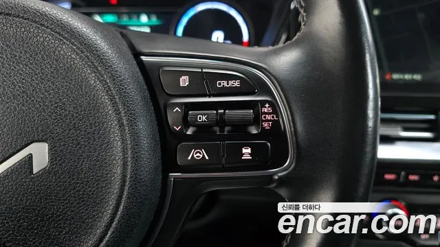 Kia Niro — Фото автомобиля 15
