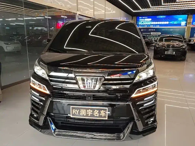 Toyota Vellfire — Фото автомобиля 2