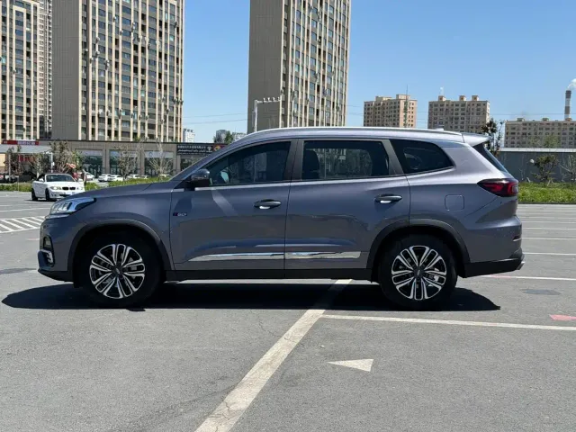 Chery Tiggo 8 PLUS — Фото автомобиля 9