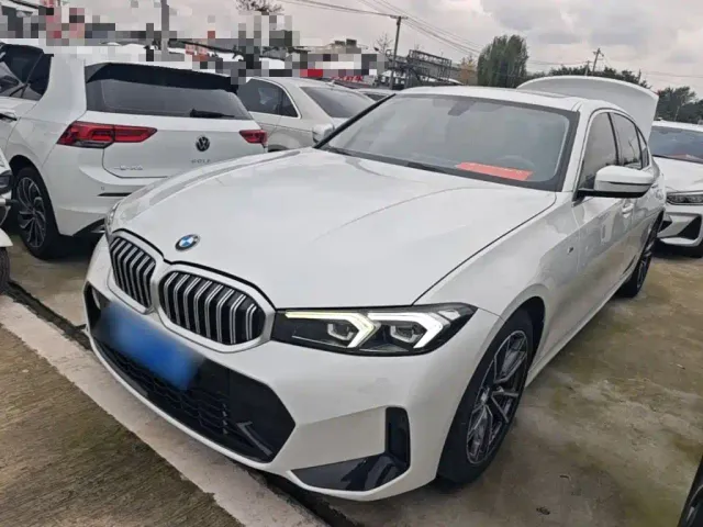 Фотография автомобиля — BMW 3 Series