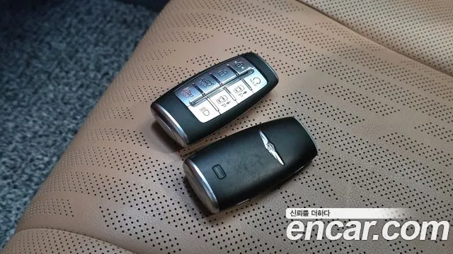Genesis GV80 — Фото автомобиля 27
