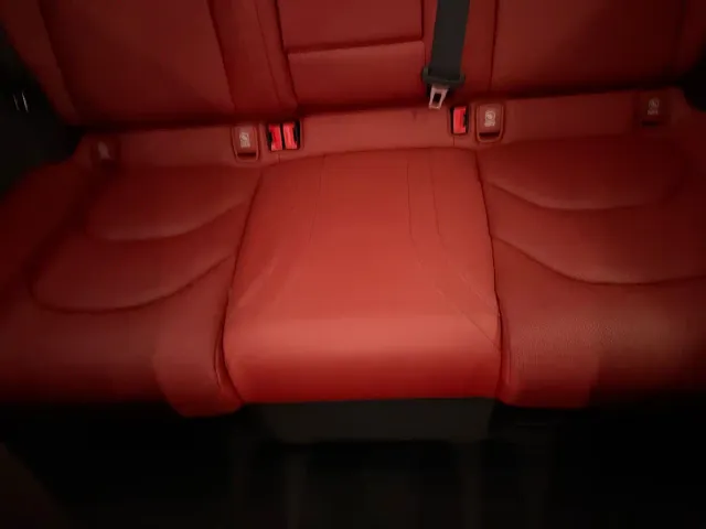 Xiaomi SU7 — Фото автомобиля 8