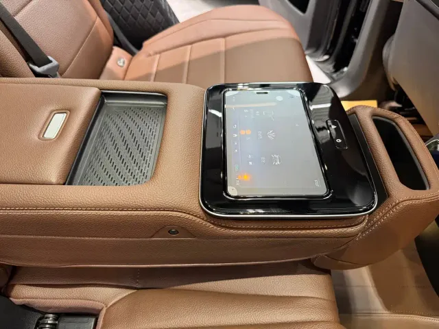 Mercedes-Benz GLE-Class — Фото автомобиля 15