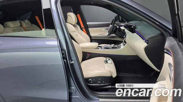 Genesis GV70 — Фото автомобиля 16
