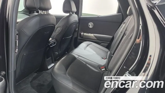 Genesis GV60 — Фото автомобиля 17
