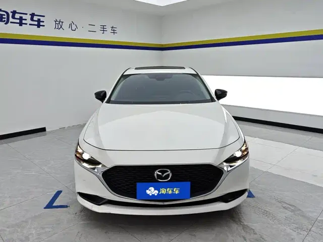 Mazda Axela — Фото автомобиля 2