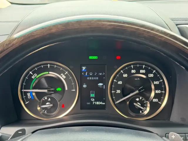 Toyota Vellfire — Фото автомобиля 18