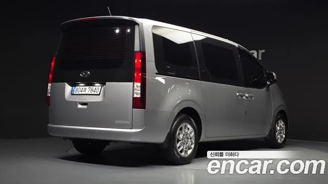 Hyundai Staria — Фото автомобиля 2